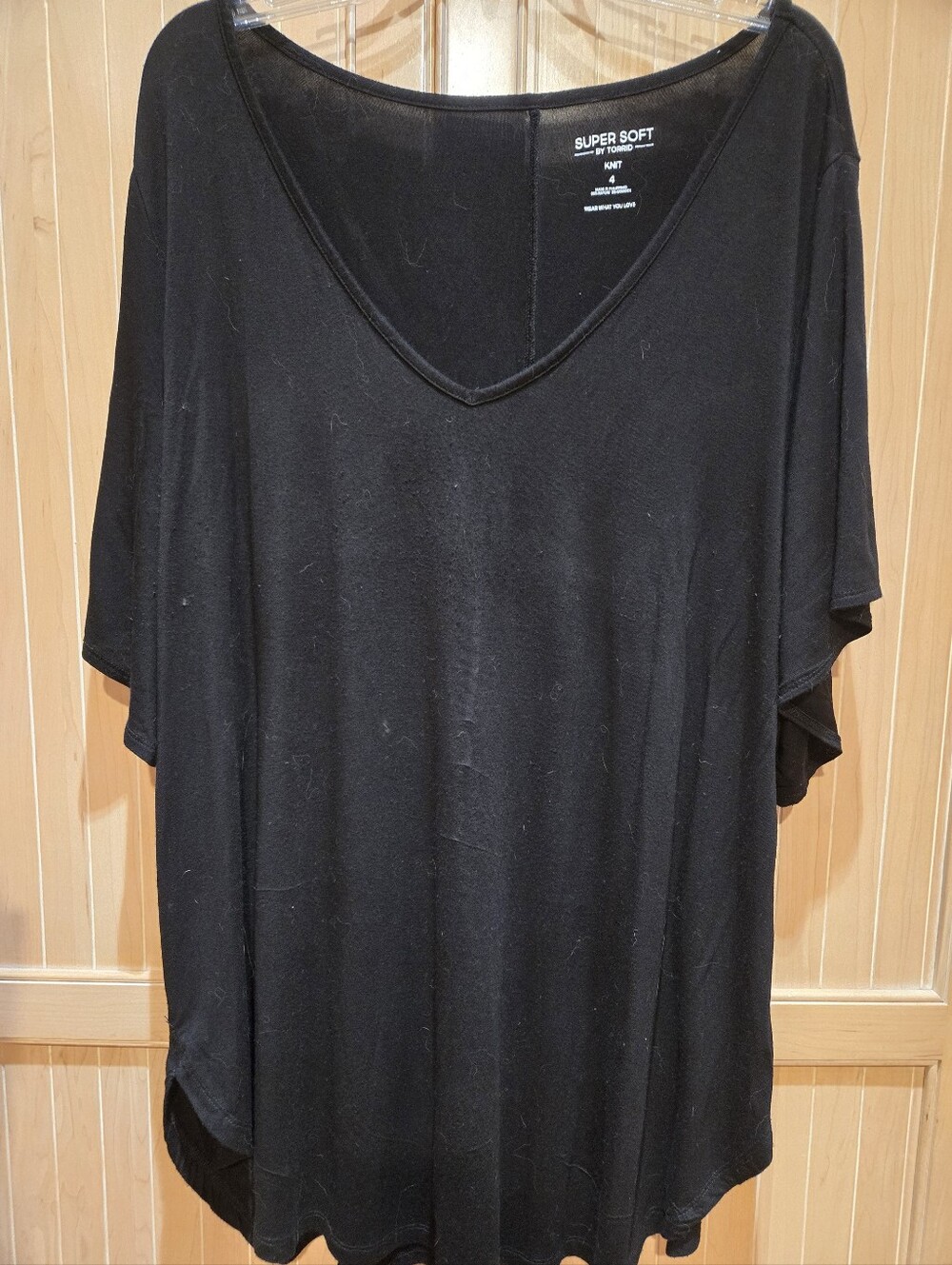 Torrid SuperSoft Vneck Tee 4X EUC